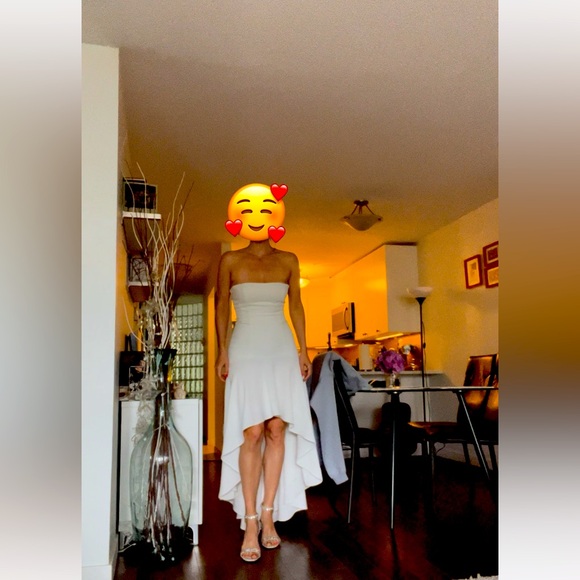 Beautiful BCBG high low dress size 8 - Picture 4 of 5